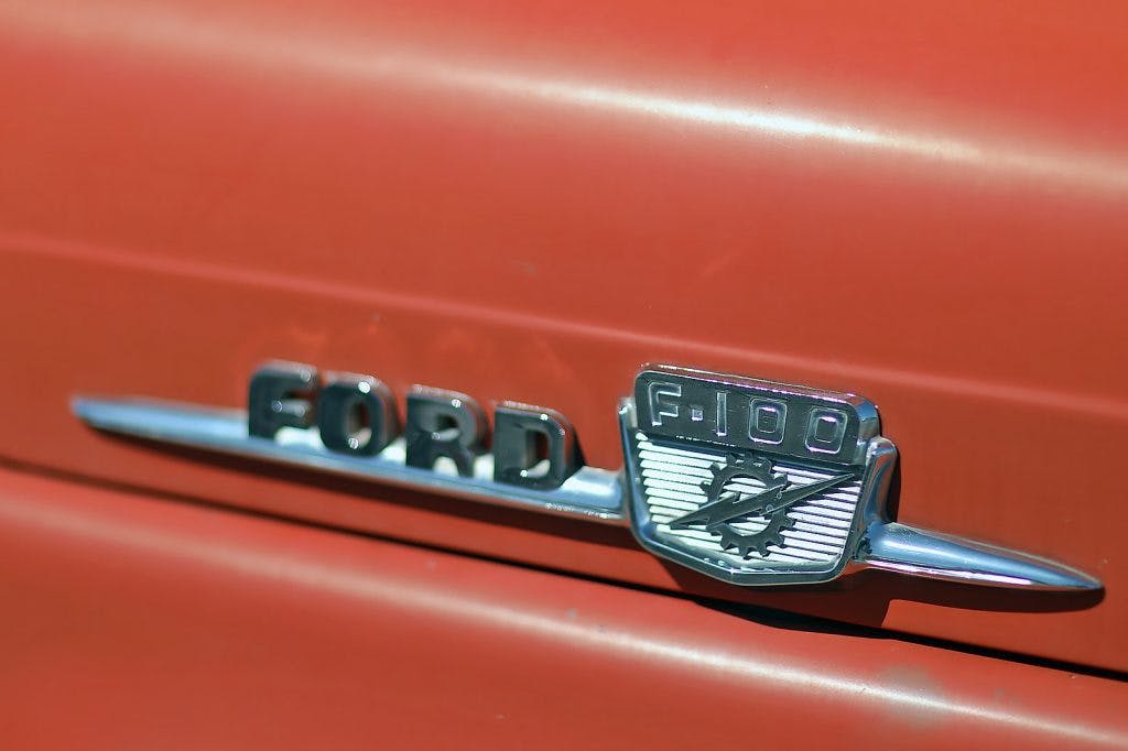 Ford V8 V-8 Chrome Headlight Head Light Bar Emblem Ornament 1932